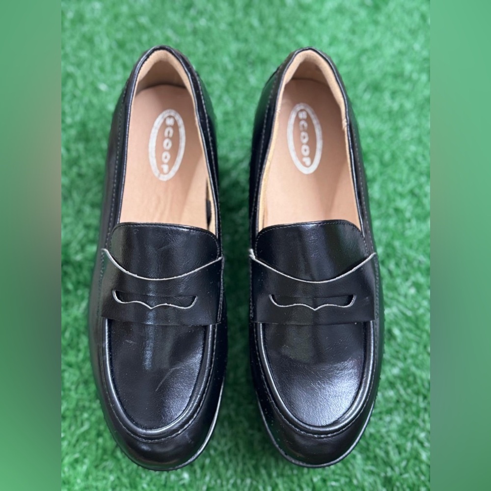 Scoop Women’s Black Platform Loafers‎ Size 7
